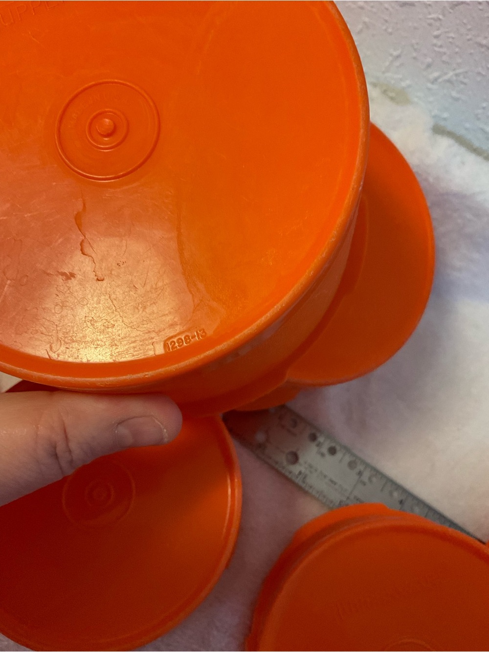 Vintage Tupperware
Retro Orange Servalier Canisters
Lot of 4
1297-14
1298-13 - Picture 8 of 9
